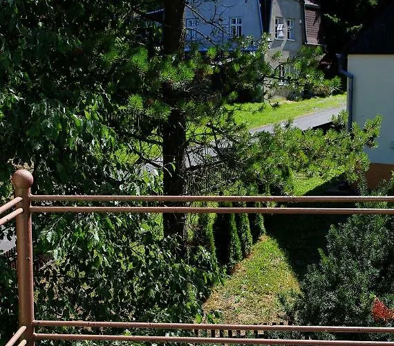 Semesterbostad - Krusne Hory Kovářská